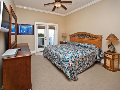 Five Bedroom Rental 125 Yards to the Beach.